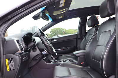2021 Kia Sportage, $14995. Photo 5