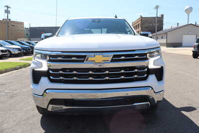 2022 Chevrolet 1500 Crew Cab, $36900. Photo 12