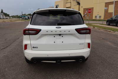 2025 Ford Escape, $25995. Photo 10