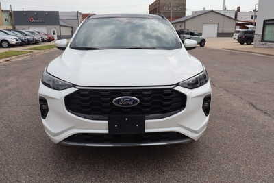 2025 Ford Escape, $25995. Photo 12
