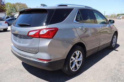 2019 Chevrolet Equinox, $14995. Photo 3