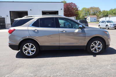 2019 Chevrolet Equinox, $14995. Photo 9