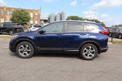 2018 Honda CR-V, $17500. Photo 8