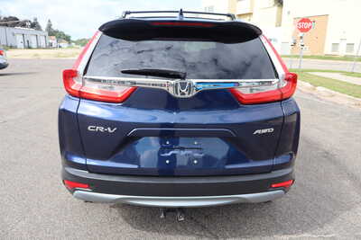 2018 Honda CR-V, $17500. Photo 11
