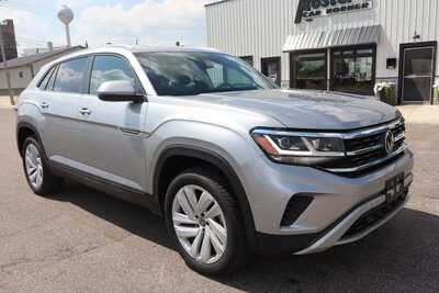 2023 Volkswagen Atlas, $21995. Photo 2