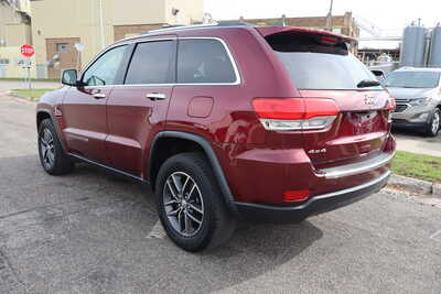 2018 Jeep Grand Cherokee, $15995. Photo 4
