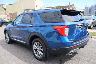 2022 Ford Explorer, $22500. Photo 4