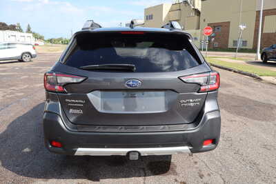 2023 Subaru Outback, $23500. Photo 11