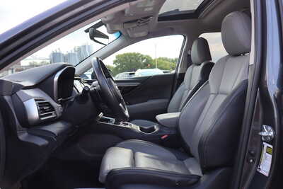 2021 Subaru Outback, $17995. Photo 5