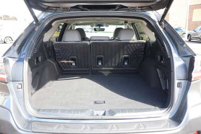 2021 Subaru Outback, $17995. Photo 11