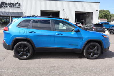2018 Jeep Cherokee, $13500. Photo 9