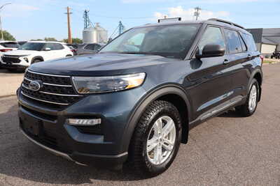 2023 Ford Explorer, $25500. Photo 1
