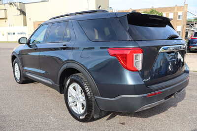 2023 Ford Explorer, $25500. Photo 4