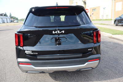 2024 Kia Sorento, $22995. Photo 10