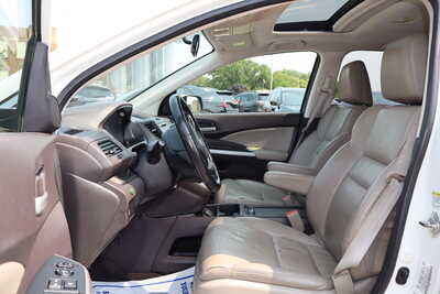 2013 Honda CR-V, $9995. Photo 5