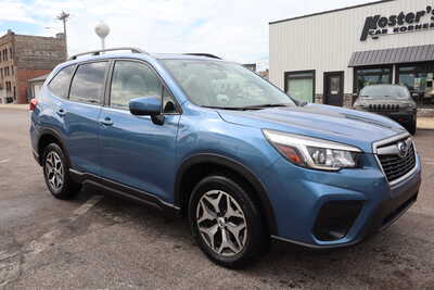 2020 Subaru Forester, $17500. Photo 2