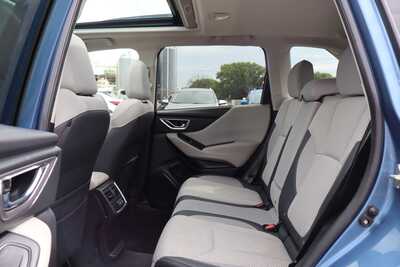 2020 Subaru Forester, $17500. Photo 7