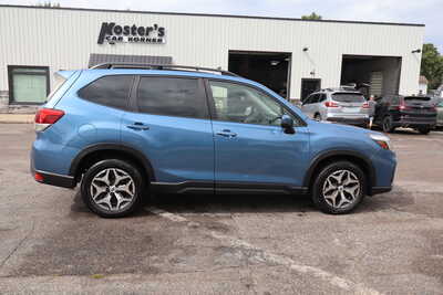 2020 Subaru Forester, $17500. Photo 8