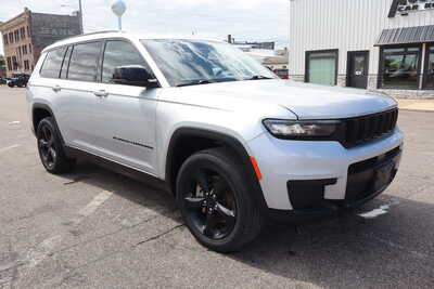 2021 Jeep Grand Cherokee L, $19995. Photo 2