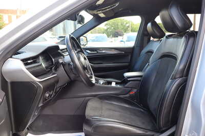 2021 Jeep Grand Cherokee L, $19995. Photo 5