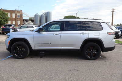 2021 Jeep Grand Cherokee L, $19995. Photo 9