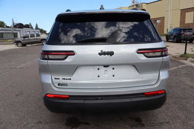 2021 Jeep Grand Cherokee L, $19995. Photo 11