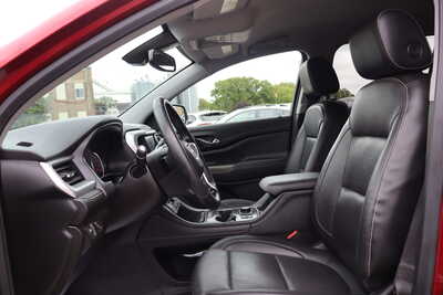 2023 GMC Acadia, $22500. Photo 5