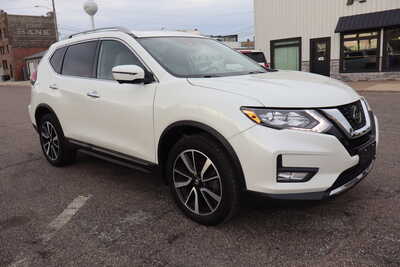 2020 Nissan Rogue, $15995. Photo 2
