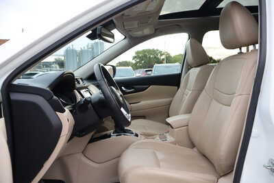 2020 Nissan Rogue, $15995. Photo 5