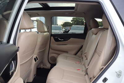 2020 Nissan Rogue, $15995. Photo 6