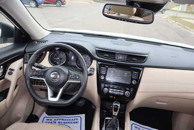 2020 Nissan Rogue, $15995. Photo 7