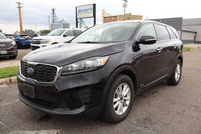 2019 Kia Sorento, $10995. Photo 1