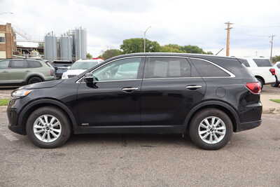 2019 Kia Sorento, $10995. Photo 8