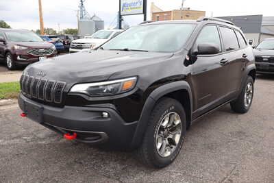 2019 Jeep Cherokee, $13995. Photo 1