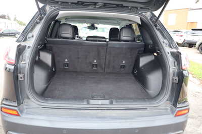 2019 Jeep Cherokee, $13995. Photo 11
