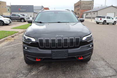 2019 Jeep Cherokee, $13995. Photo 12
