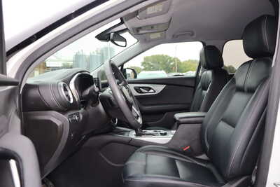 2025 Chevrolet Blazer, $19995. Photo 5