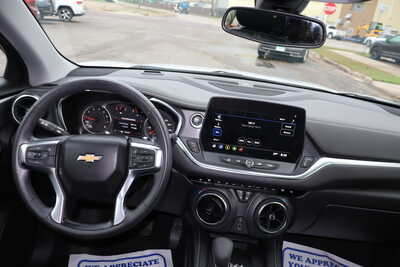 2025 Chevrolet Blazer, $19995. Photo 7