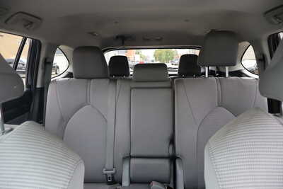 2022 Toyota Highlander, $23995. Photo 6