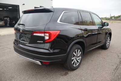 2022 Honda Pilot, $24995. Photo 3