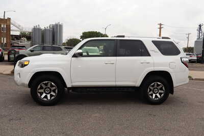 2017 Toyota 4Runner, $26500. Photo 8