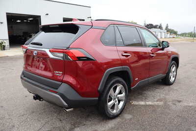 2021 Toyota RAV4, $27995. Photo 3