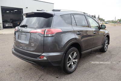 2018 Toyota RAV4, $18995. Photo 3
