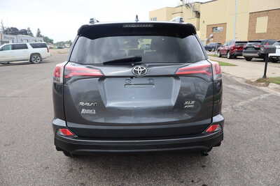 2018 Toyota RAV4, $18995. Photo 9