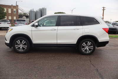 2017 Honda Pilot, $12500. Photo 8
