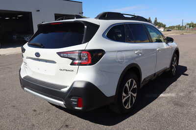 2020 Subaru Outback, $19995. Photo 3