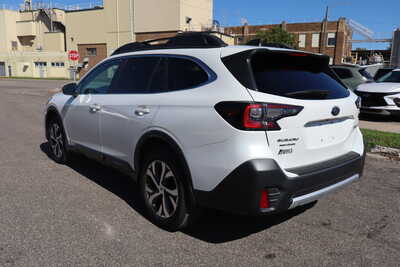 2020 Subaru Outback, $19995. Photo 4