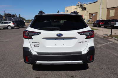 2020 Subaru Outback, $19995. Photo 10
