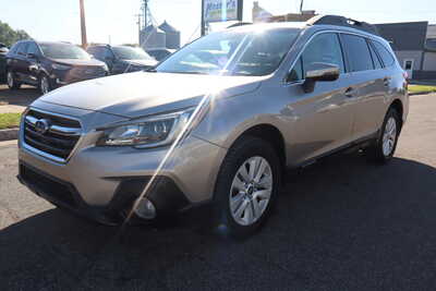 2018 Subaru Outback, $14995. Photo 1