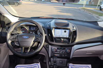 2019 Ford Escape, $10995. Photo 7